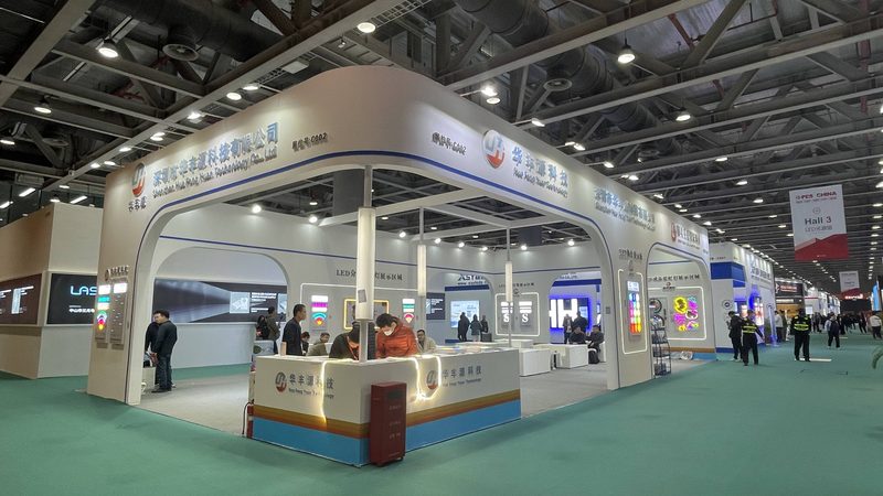 平面设计与UI设计：本质区别与各自领域应用